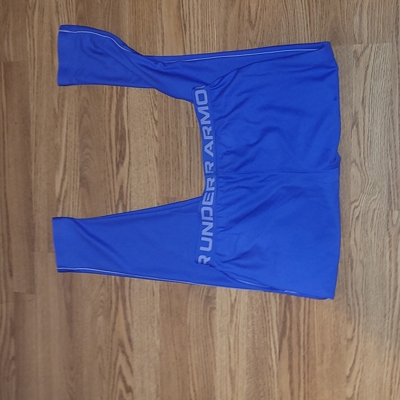 New Under Armour work out pants size youth large equaling womens medium - Picture 5 of 5